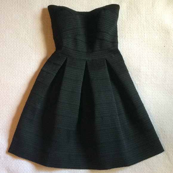 Express Dresses & Skirts - Express Strapless Stretchy Black Textured Dress XS